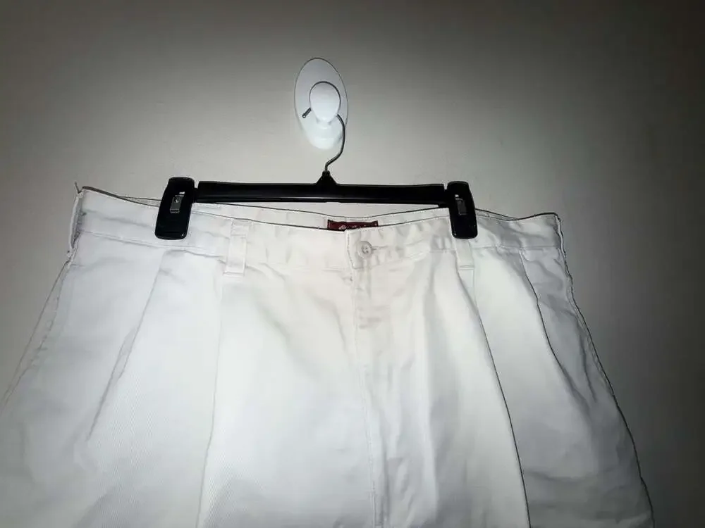 Eddie Bauer Men's Relaxed Fit  Beige Khaki Shorts Size 38